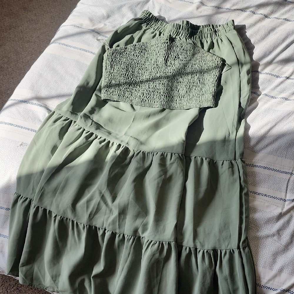 2-piece Strapless Top And Maxi Tiered Skirt Set